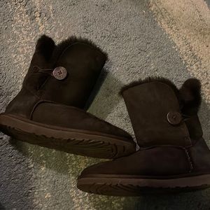 Women's BAILEY BUTTON II BLACK WOMANS SZ 8